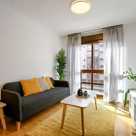 Charming Madrid Airport Apartment Exterior photo