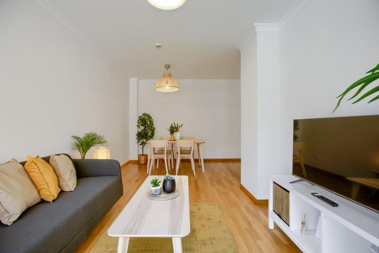 Charming Airport Apartament